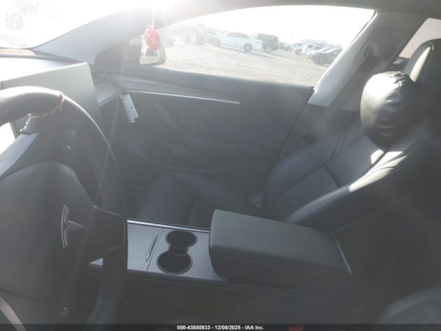 Tesla Model 3 Rear-wheel Drive Image 10