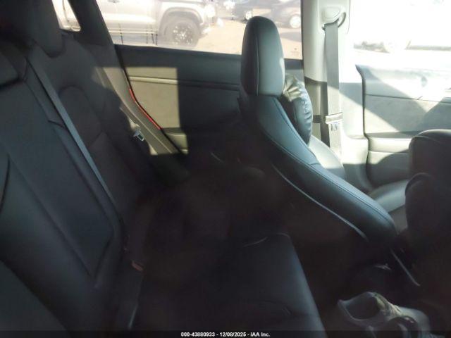 Tesla Model 3 Rear-wheel Drive Image 7