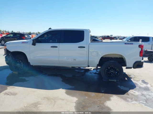 Chevrolet Silverado 1500 4wd  Short Bed Custom Trail Boss Image 12
