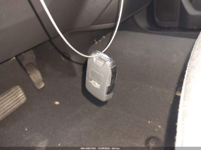 Chevrolet Silverado 1500 4wd  Short Bed Custom Trail Boss Image 13