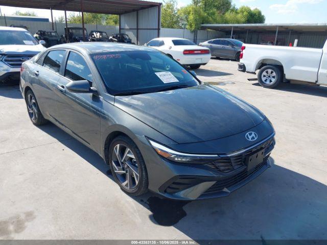  Salvage Hyundai ELANTRA