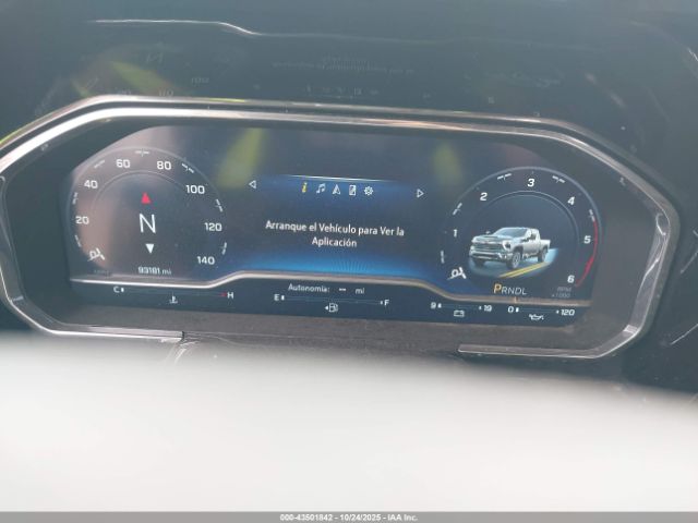 Chevrolet Silverado 2500 4wd  Standard Bed Ltz Image 9