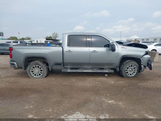 Chevrolet Silverado 2500 4wd  Standard Bed Ltz Image 15
