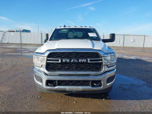 Ram 3500 Image 8