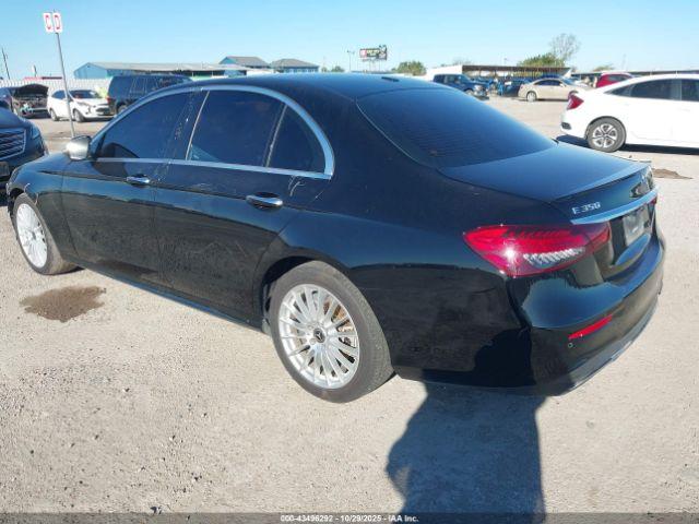 Mercedes-Benz E-Class Image 8