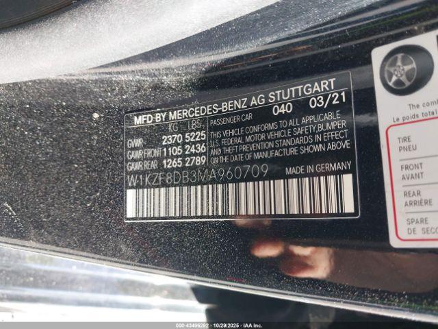 Mercedes-Benz E-Class Image 11