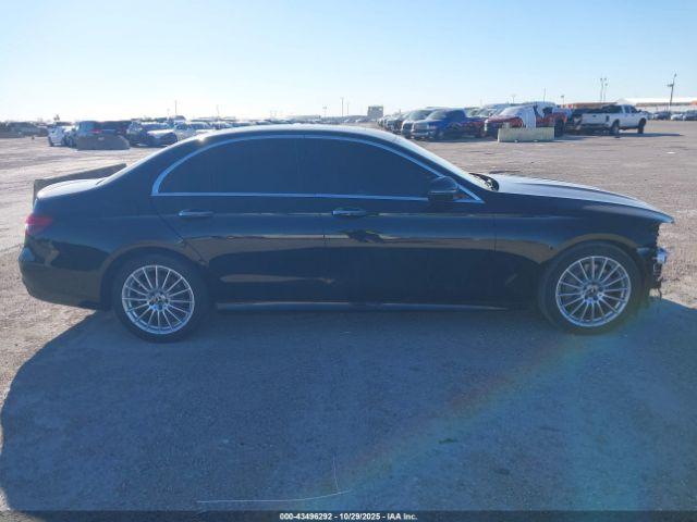 Mercedes-Benz E-Class Image 13