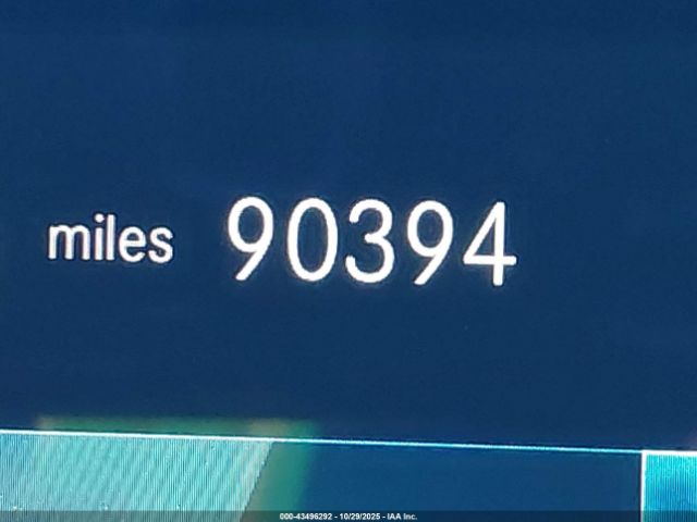 Mercedes-Benz E-Class Image 16