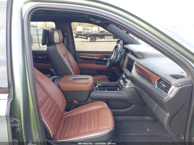 GMC Yukon 4wd Denali Ultimate Image 4