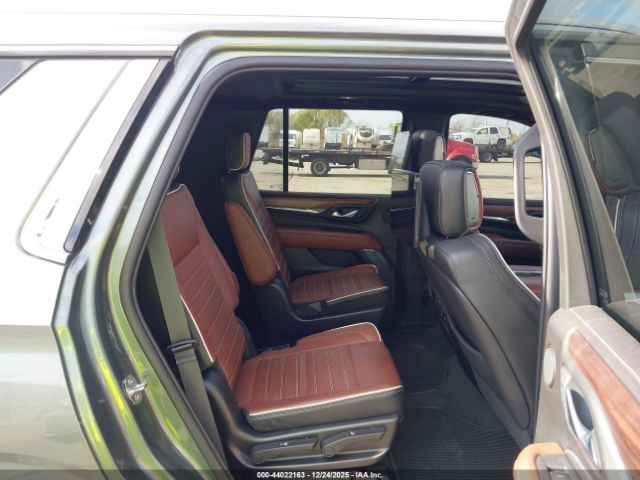 GMC Yukon 4wd Denali Ultimate Image 9