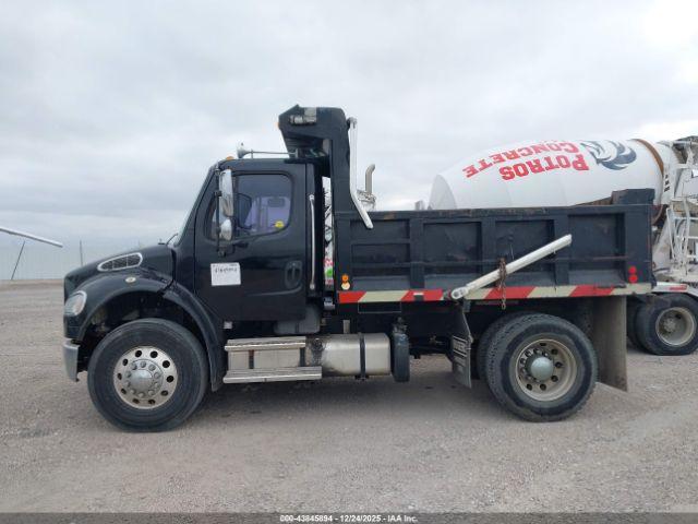 Freightliner M2 106 Medium Duty Image 3