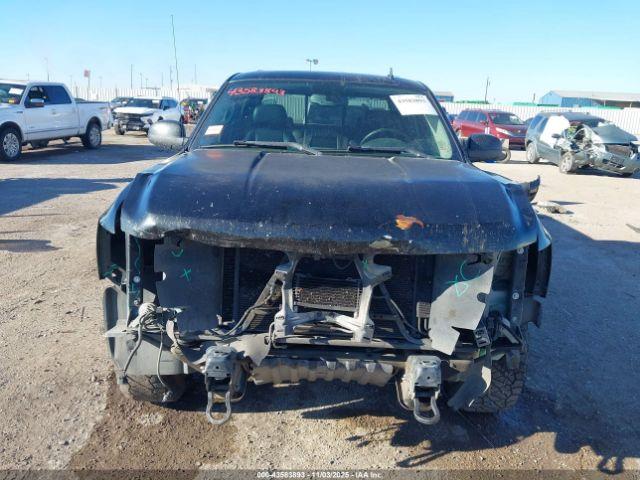 Chevrolet Silverado 1500 Ltz Image 12