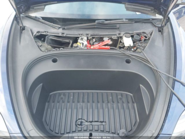 Tesla Model 3 Performance Dual Motor All-wheel Drive Image 9