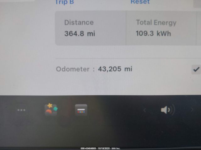 Tesla Model 3 Performance Dual Motor All-wheel Drive Image 13