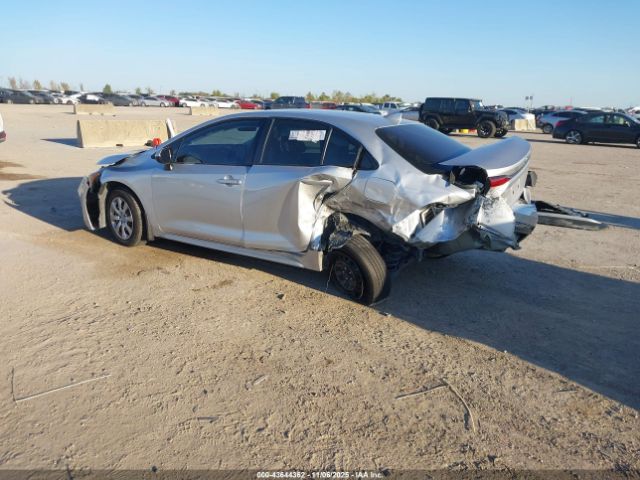 Toyota Corolla Le Image 4