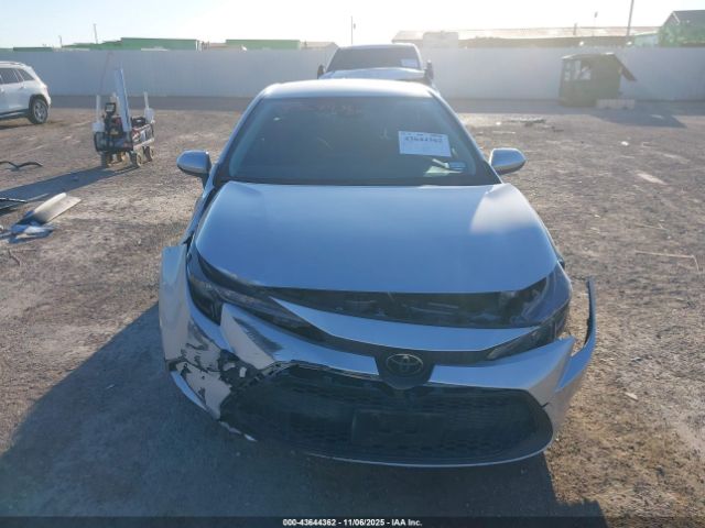 Toyota Corolla Le Image 14