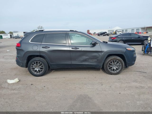 Jeep Cherokee Latitude Image 15