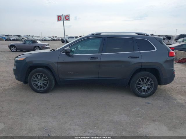 Jeep Cherokee Latitude Image 8