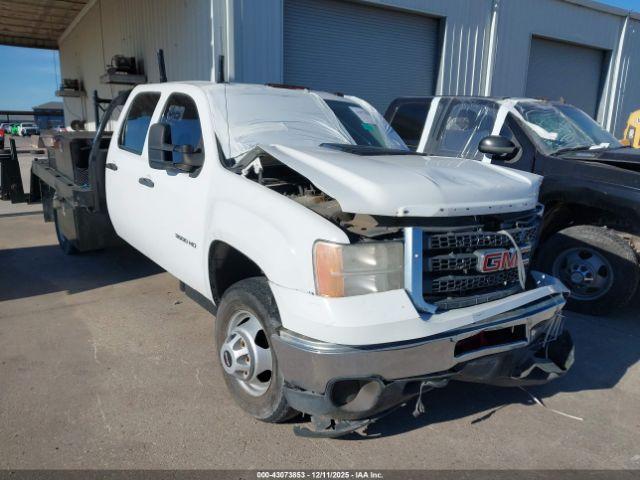  Salvage General Motors Sierra 3500hd Chassis