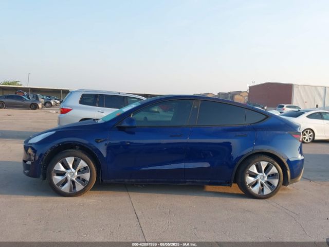 Tesla Model Y Long Range Dual Motor All-wheel Drive Image 13