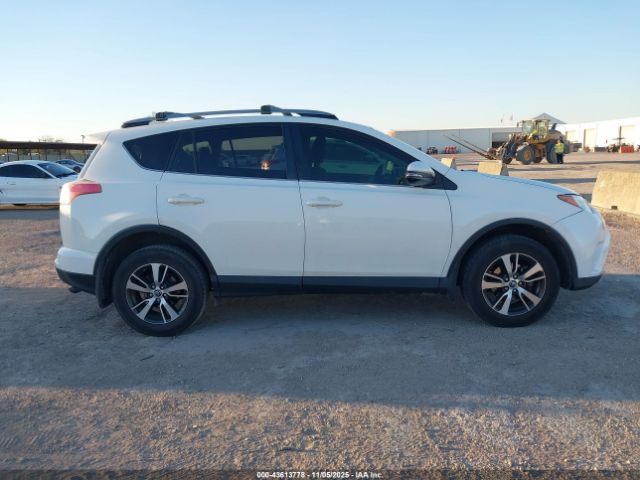 Toyota RAV4 Xle Image 13