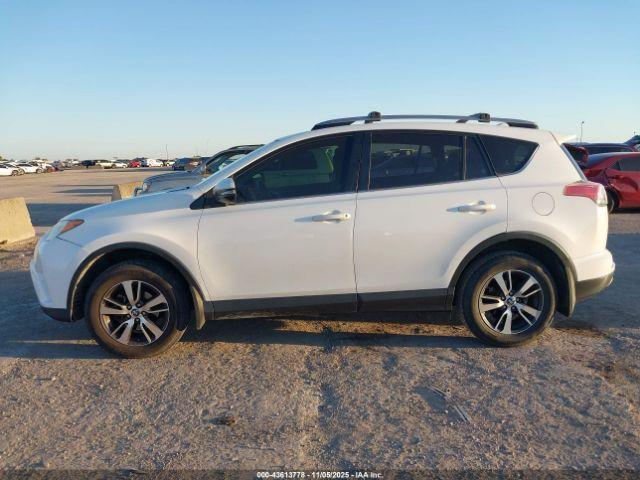 Toyota RAV4 Xle Image 10