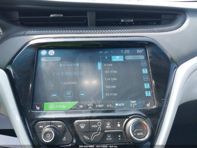 Chevrolet Bolt Premier Image 11