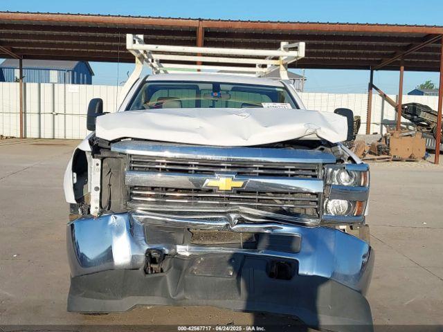 Chevrolet Silverado 2500 Wt Image 12