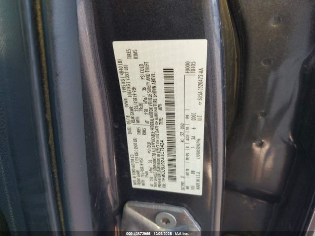 Ford Escape Titanium Image 14