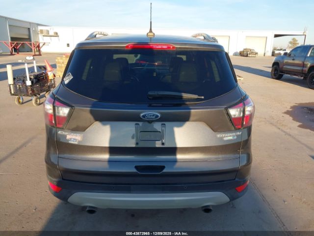 Ford Escape Titanium Image 12
