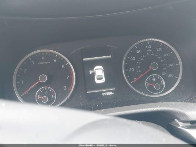 Kia K5 Gt-line Image 4