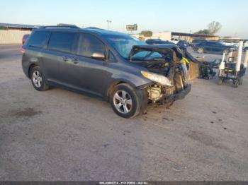  Salvage Toyota Sienna