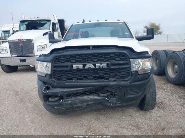 Ram 4500 Tradesman Image 14