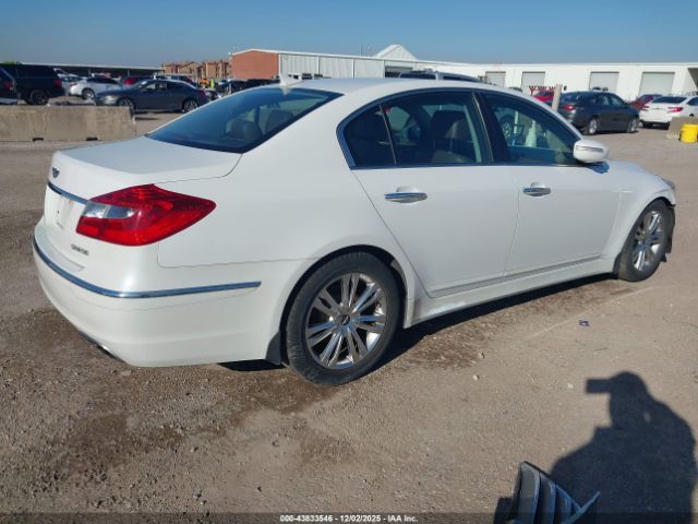 Hyundai Genesis 3.8 Image 3