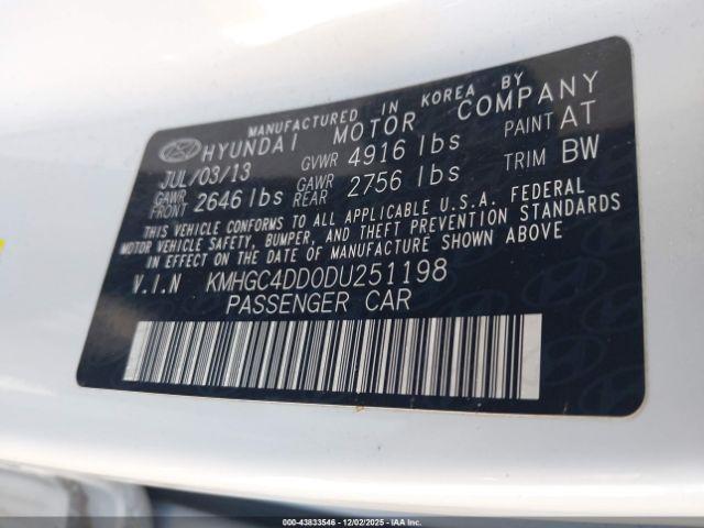 Hyundai Genesis 3.8 Image 10