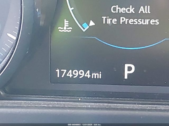 Jaguar XF 35t Premium Image 13