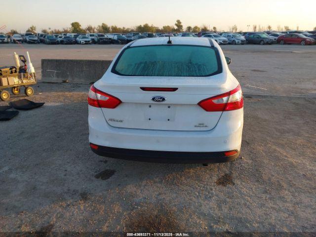 Ford Focus Se Image 17