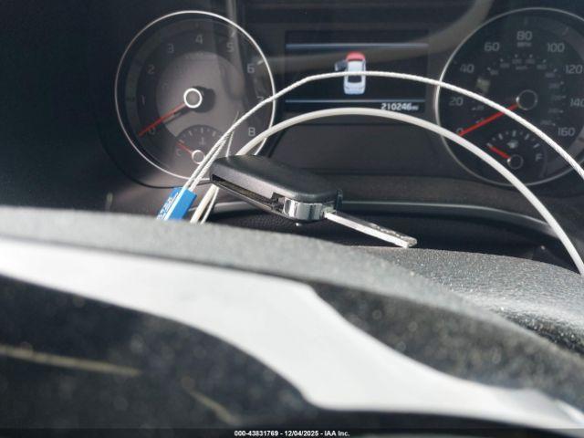 Kia Forte Lxs Image 9