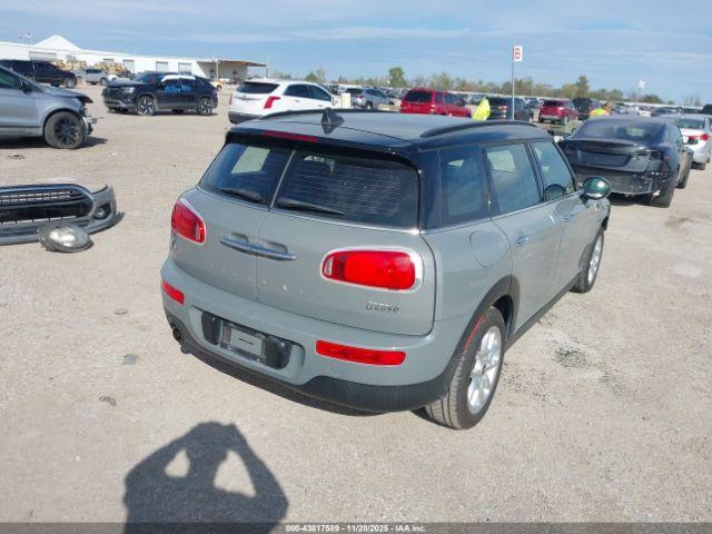 MINI Clubman Cooper Image 2