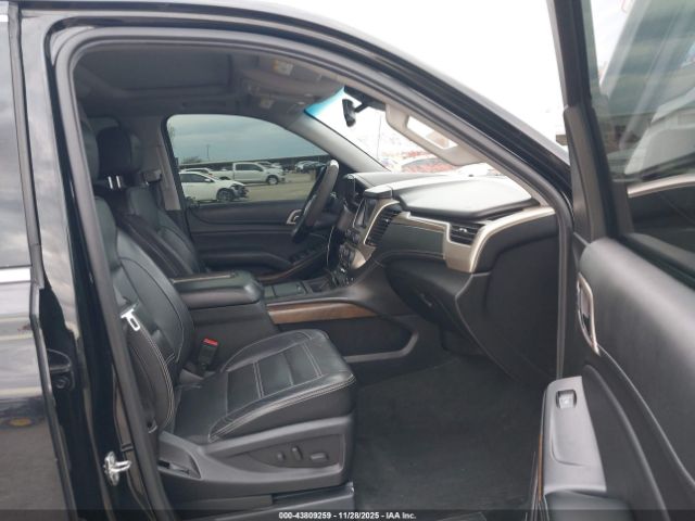 GMC Yukon Denali Image 7