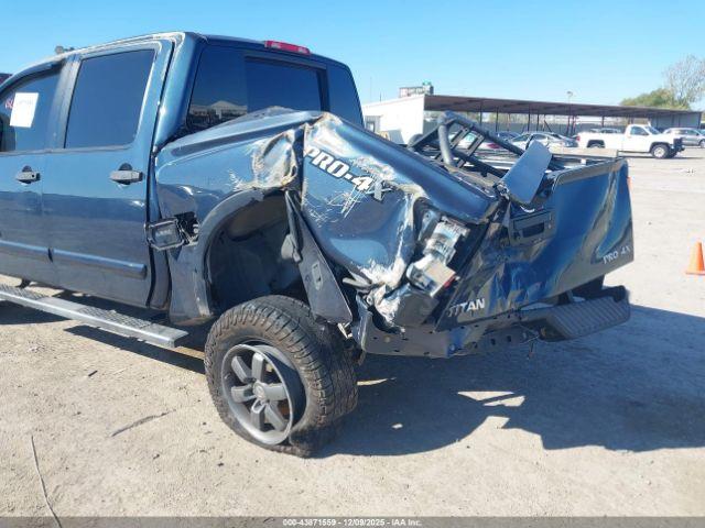 Nissan Titan Pro-4x Image 4