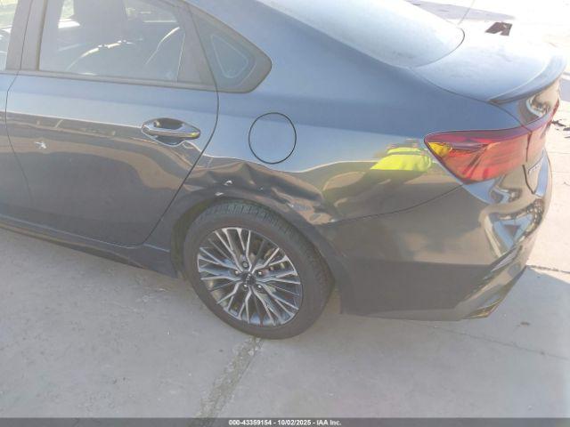 Kia Forte Gt-line Image 6