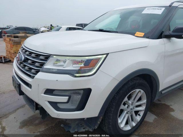 Ford Explorer Xlt Image 13