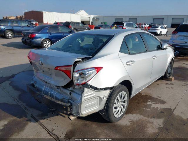 Toyota Corolla Le Image 8