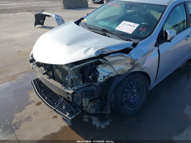 Toyota Corolla Le Image 14