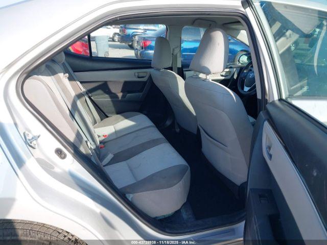 Toyota Corolla Le Image 11