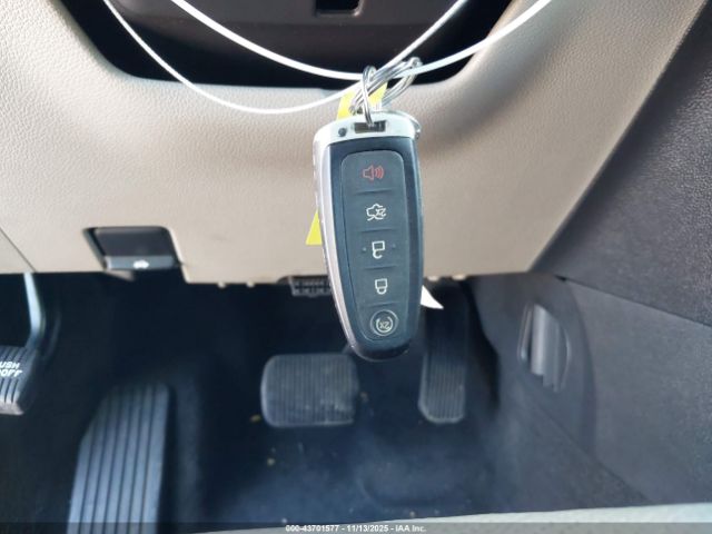 Ford Explorer Limited Image 12