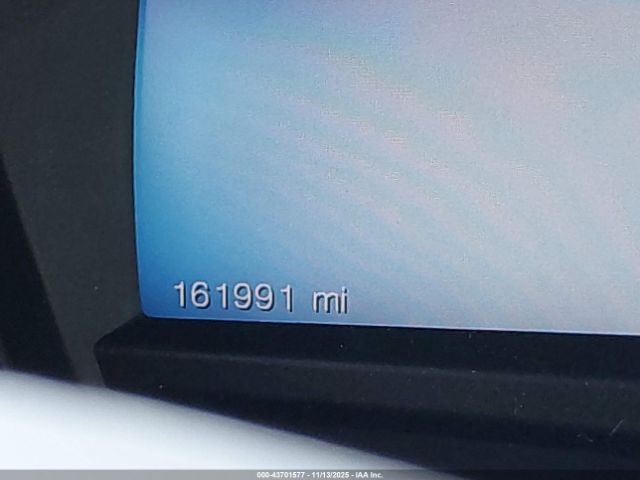 Ford Explorer Limited Image 15