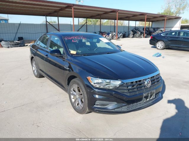 Volkswagen Jetta Image 1