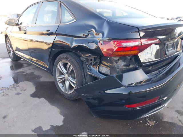 Volkswagen Jetta Image 4